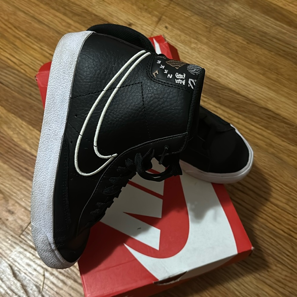 Nike blazer mid 77